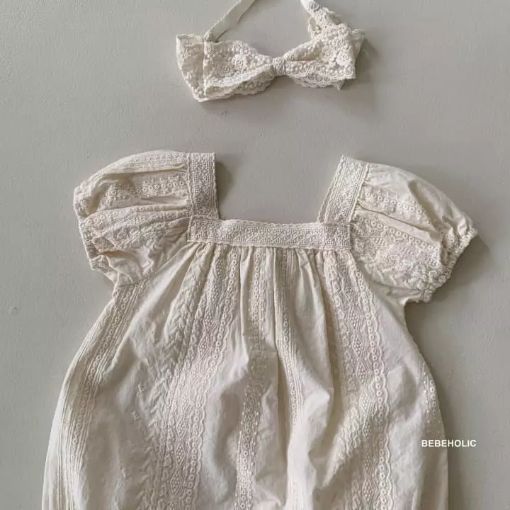 Bebe Holic - Korean Baby Fashion - #babyoninstagram - Davi Lace Bodysuit - 4
