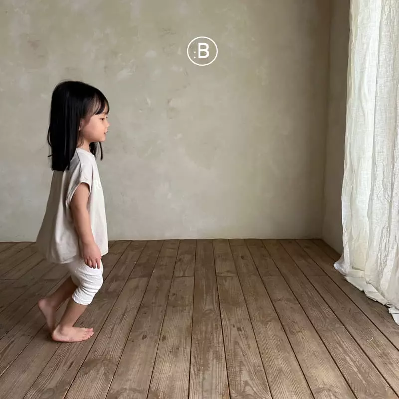 Bella Bambina - Korean Children Fashion - #todddlerfashion - Run Piping Sleeveless Tee - 3