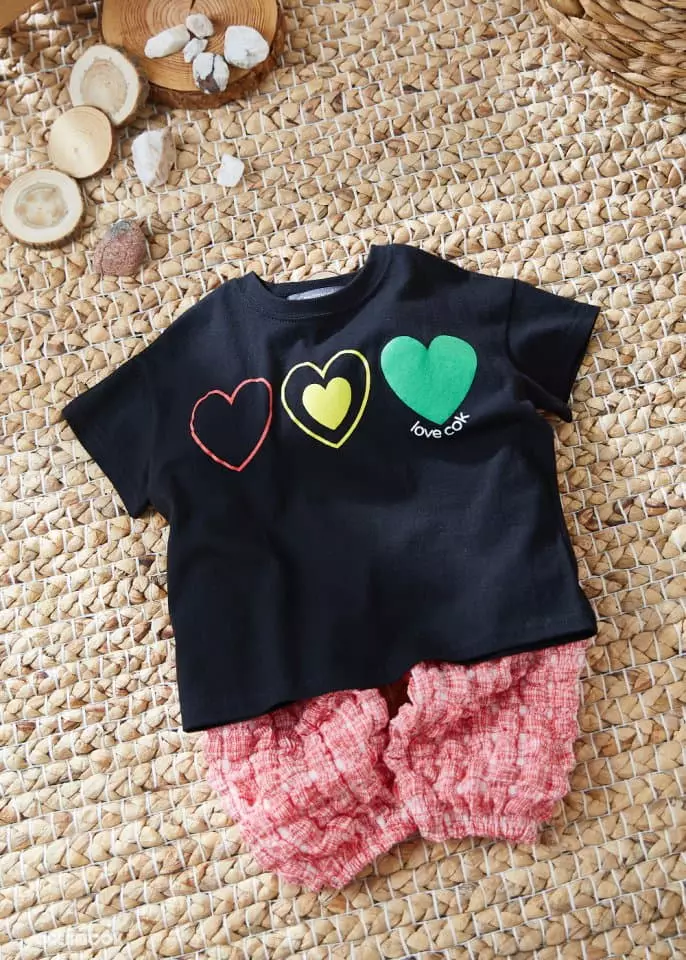 Creamcok - Korean Children Fashion - #childrensboutique - Heart Pompom Top Bottom Set - 9