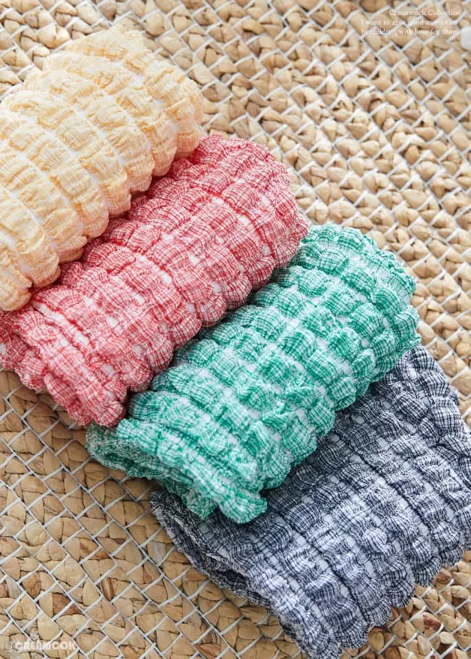 Creamcok - Korean Children Fashion - #magicofchildhood - Heart Pompom Top Bottom Set - 2