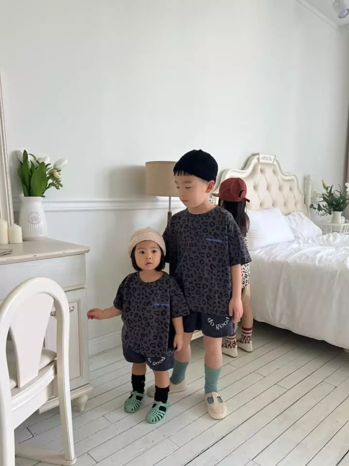 Fine Studio - Korean Children Fashion - #childrensboutique - Hoho Leopard Tee - 10