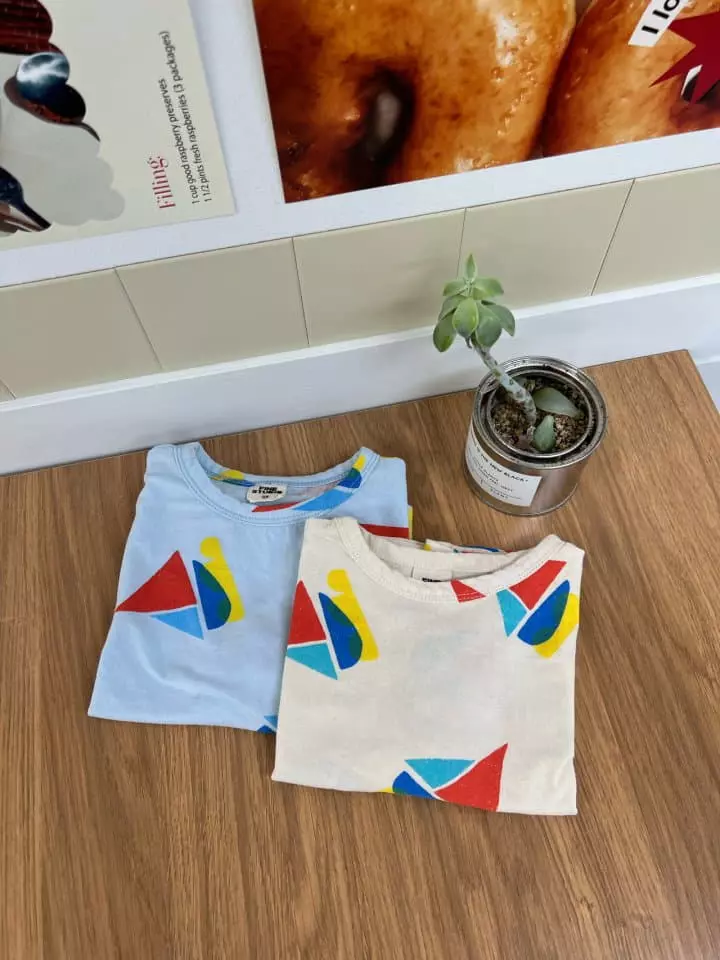 Fine Studio - Korean Children Fashion - #kidsshorts - Perry Tee with Mom - 5