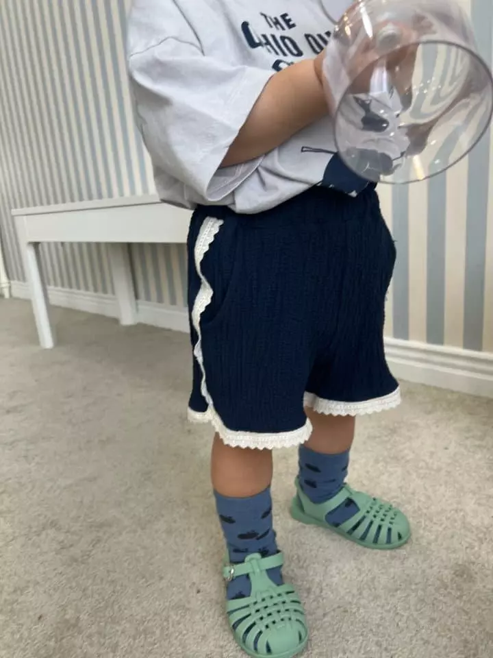 Fine Studio - Korean Children Fashion - #magicofchildhood - Jjagle Shorts - 11