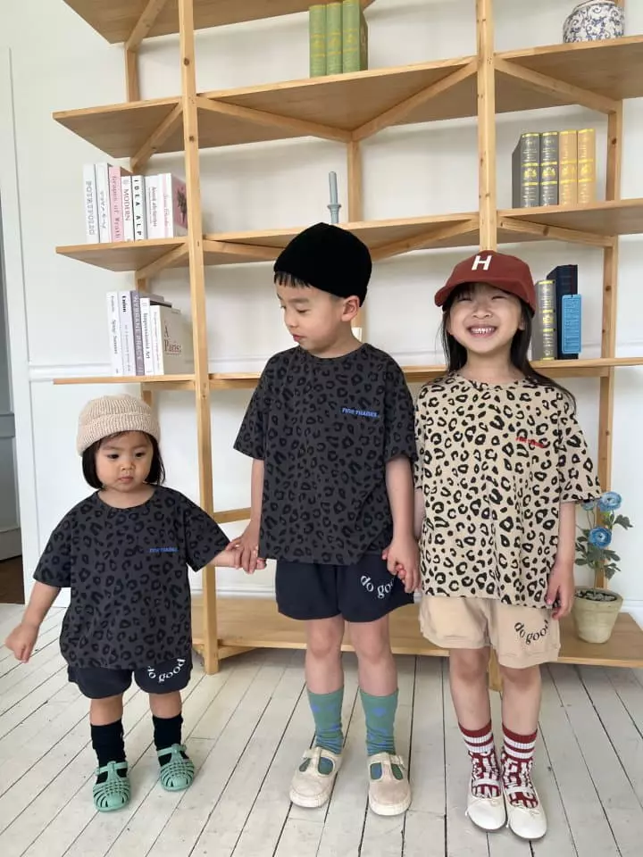 Fine Studio - Korean Children Fashion - #toddlerclothing - Hoho Leopard Tee - 7