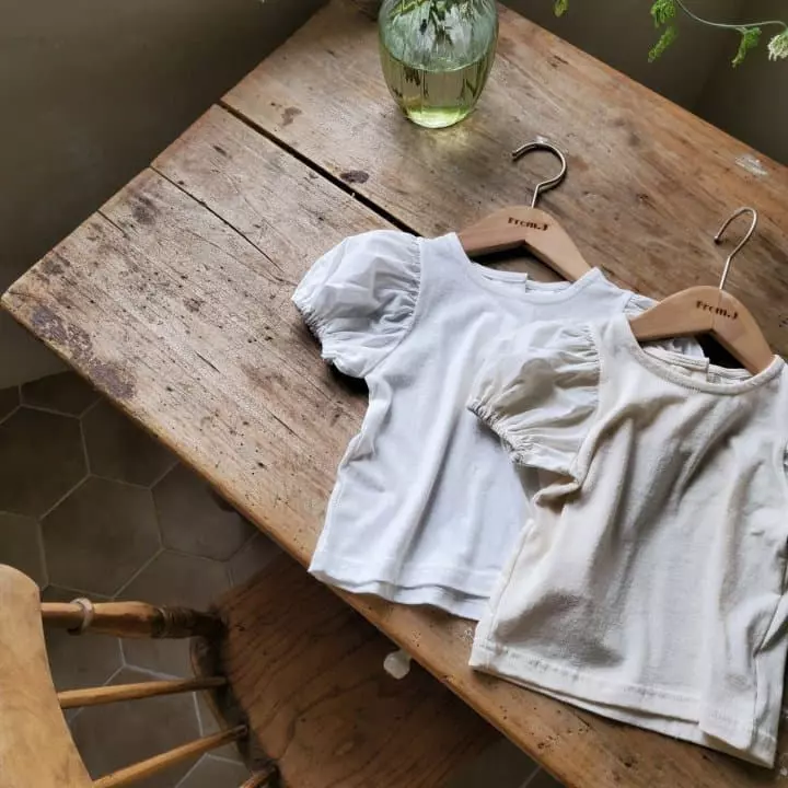 From J - Korean Baby Fashion - #babyboutique - Bebe Shirring Tee - 7