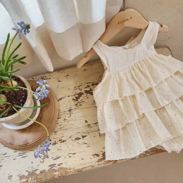 From J - Korean Baby Fashion - #babyclothing - Cancan Lace Bodysuit - 2