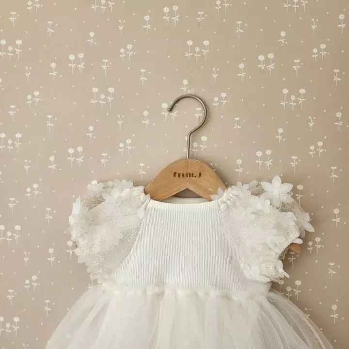 From J - Korean Baby Fashion - #babygirlfashion - Flower Short Sleeves Shasha Bodysuit