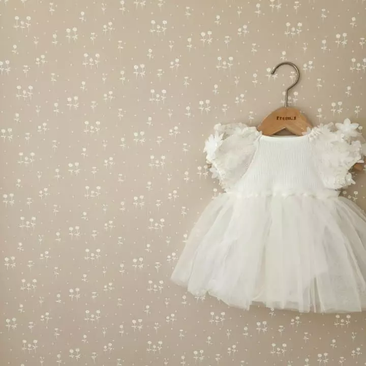 From J - Korean Baby Fashion - #babylifestyle - Flower Short Sleeves Shasha Bodysuit - 2