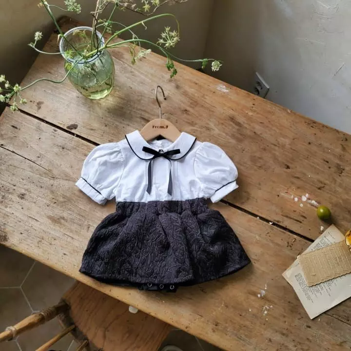 From J - Korean Baby Fashion - #babylifestyle - Pintucl Bodysuit Girl - 11