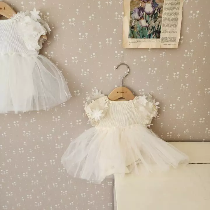 From J - Korean Baby Fashion - #onlinebabyboutique - Flower Short Sleeves Shasha Bodysuit - 8