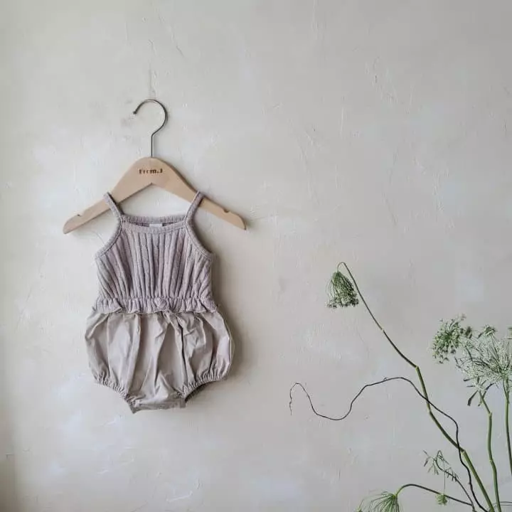 From J - Korean Baby Fashion - #onlinebabyboutique - Twist Sleeveless Bodsyuit - 5