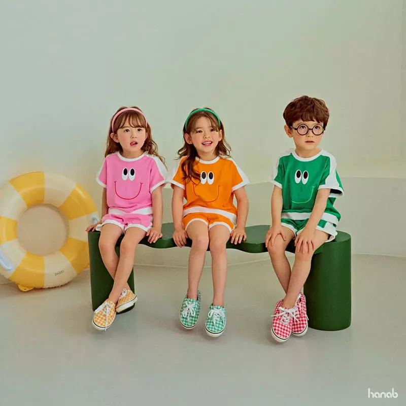Hanab - Korean Children Fashion - #kidsshorts - Three Top Bottom Set - 2