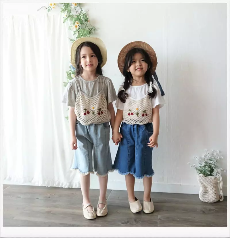 JM Snail - Korean Children Fashion - #fashionkids - Cherry Handle Vest