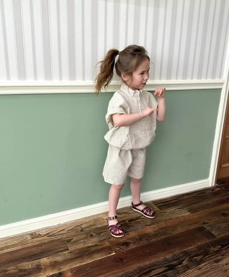 Little Colli - Korean Children Fashion - #kidsshorts - Saquare Aorak Top Bottom Set - 11