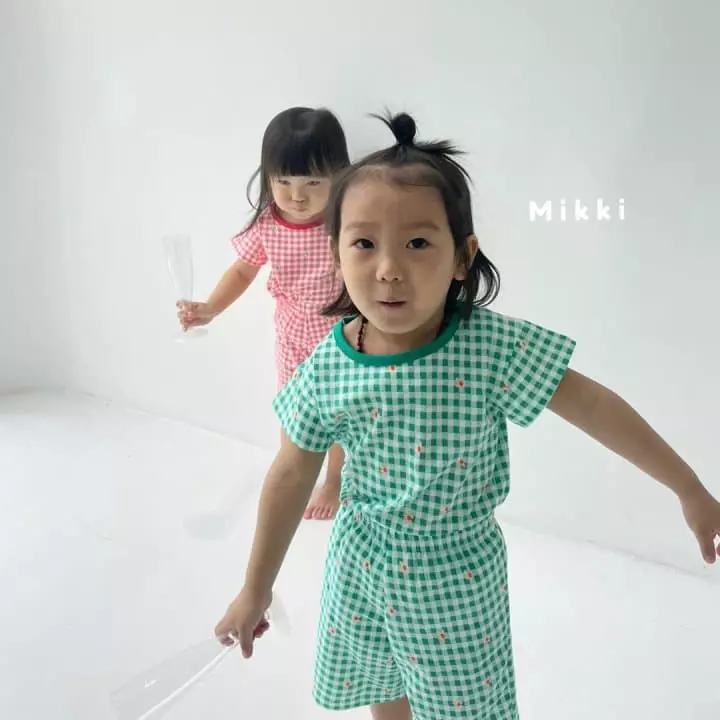 Mikki - Korean Children Fashion - #prettylittlegirls - Check Flower Top Bottom Set - 2