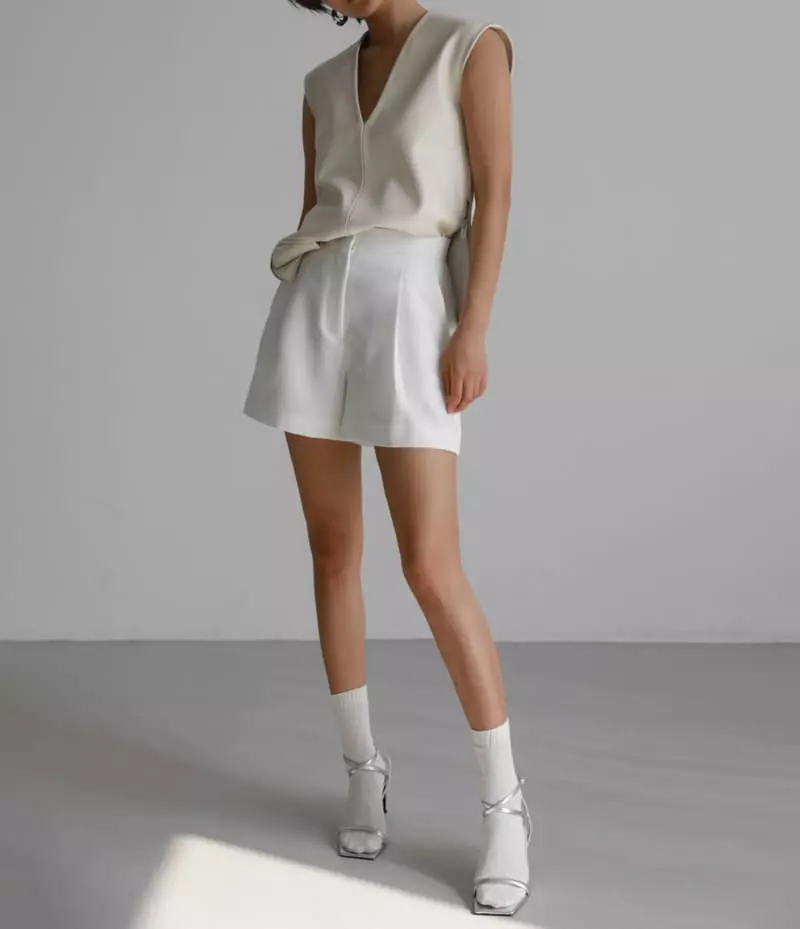 Paper Moon - Korean Women Fashion - #shopsmall - Classic Pleated Detail Shorts - 3