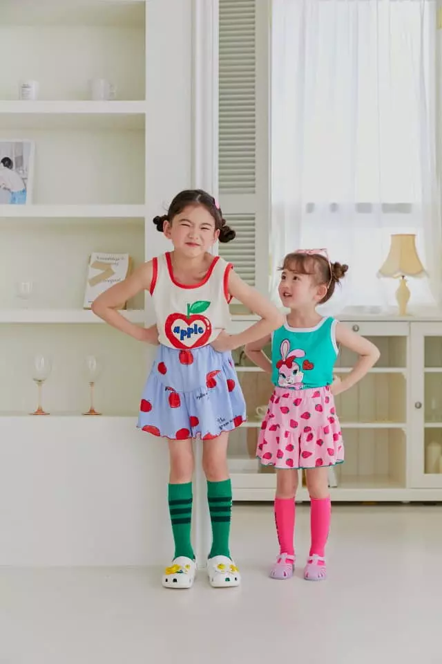 Sera - Korean Children Fashion - #kidsstore - Square Skirt Pants Top Bottom Set - 2