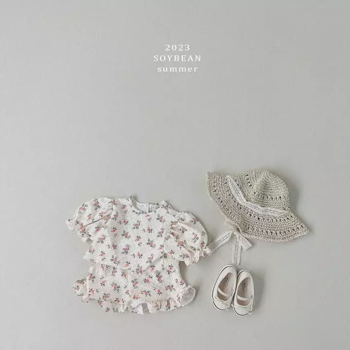 Soybean - Korean Children Fashion - #magicofchildhood - Flower Frill Top Bottom Set - 3