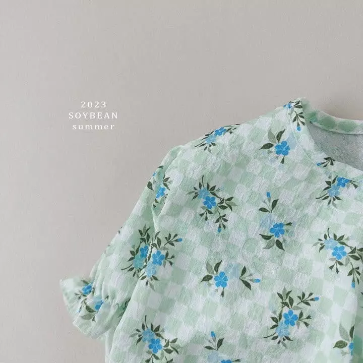 Soybean - Korean Children Fashion - #magicofchildhood - Flower Frill Top Bottom Set - 4
