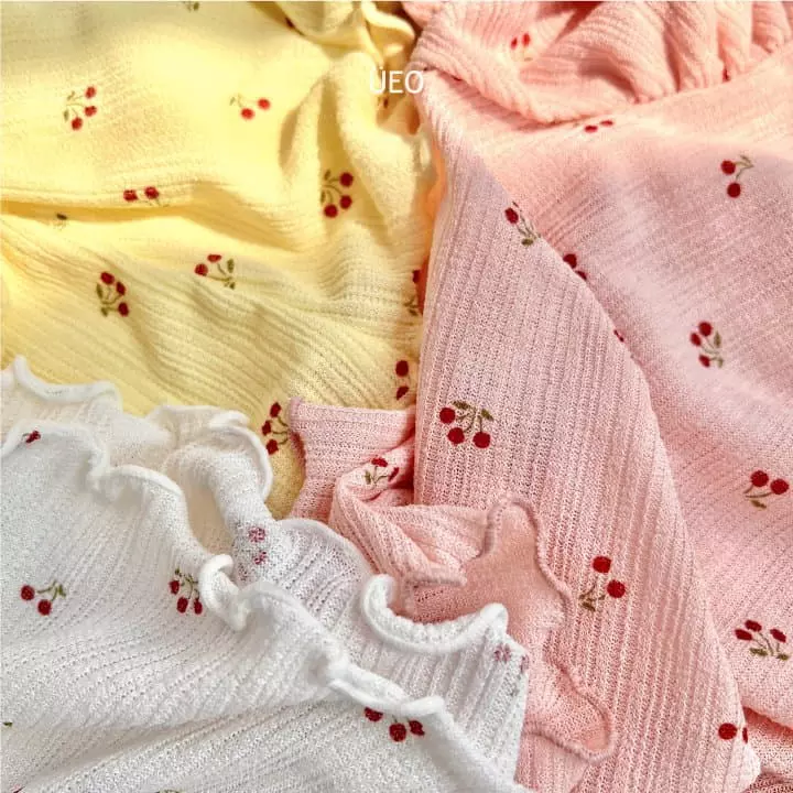 U Eo - Korean Children Fashion - #kidsstore - Cherry Pleats Top Bottom Set - 10