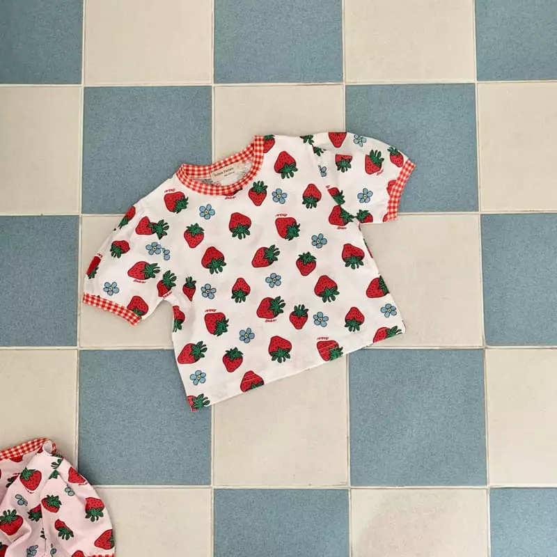 Yellow Factory - Korean Children Fashion - #littlefashionista - Strawberry Tee - 5