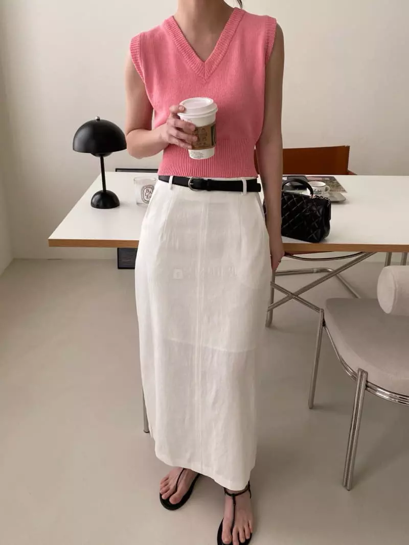 3.Another - Korean Women Fashion - #momslook - V Vest Knit Tee - 3