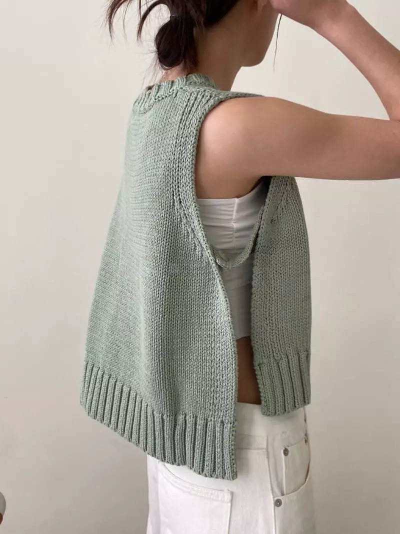 3.Another - Korean Women Fashion - #pursuepretty - V Vest - 3