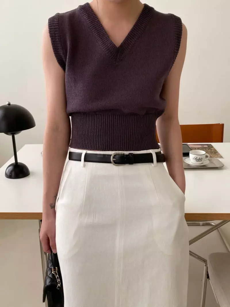 3.Another - Korean Women Fashion - #restrostyle - V Knit Tee - 4