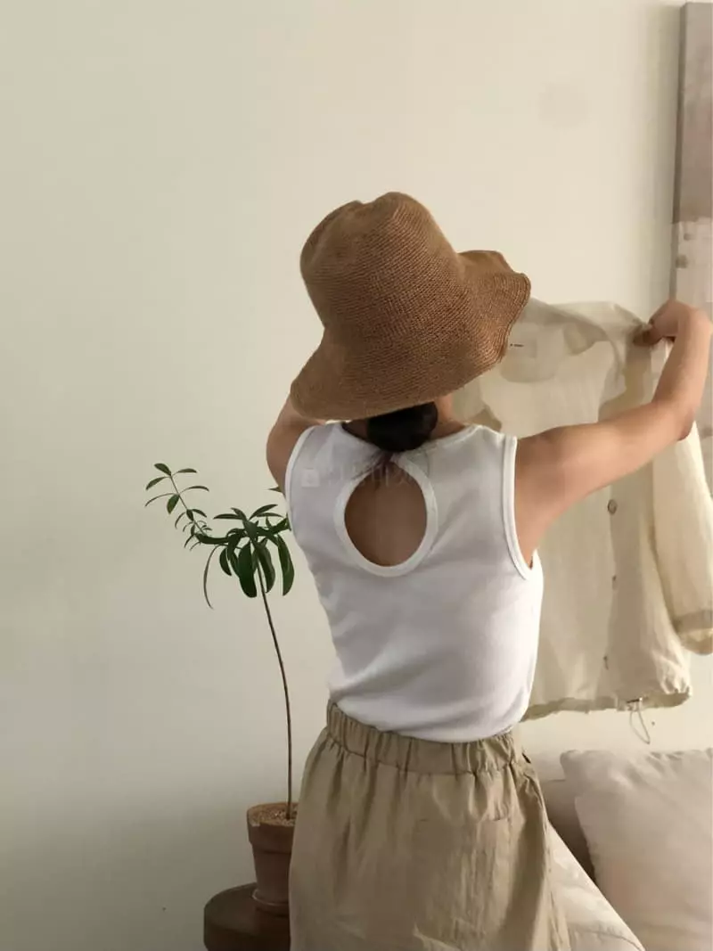 A Want - Korean Women Fashion - #momslook - Atom Slit Sleeveless - 7