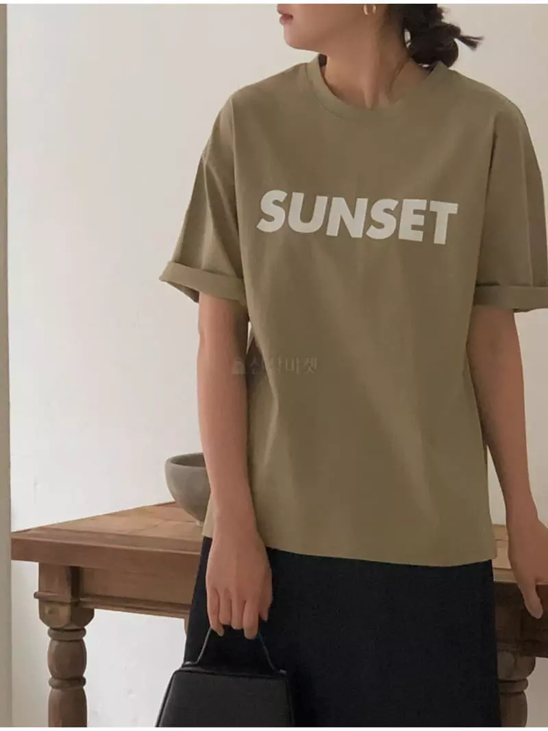 A Want - Korean Women Fashion - #vintageinspired - Sunset Tee - 7