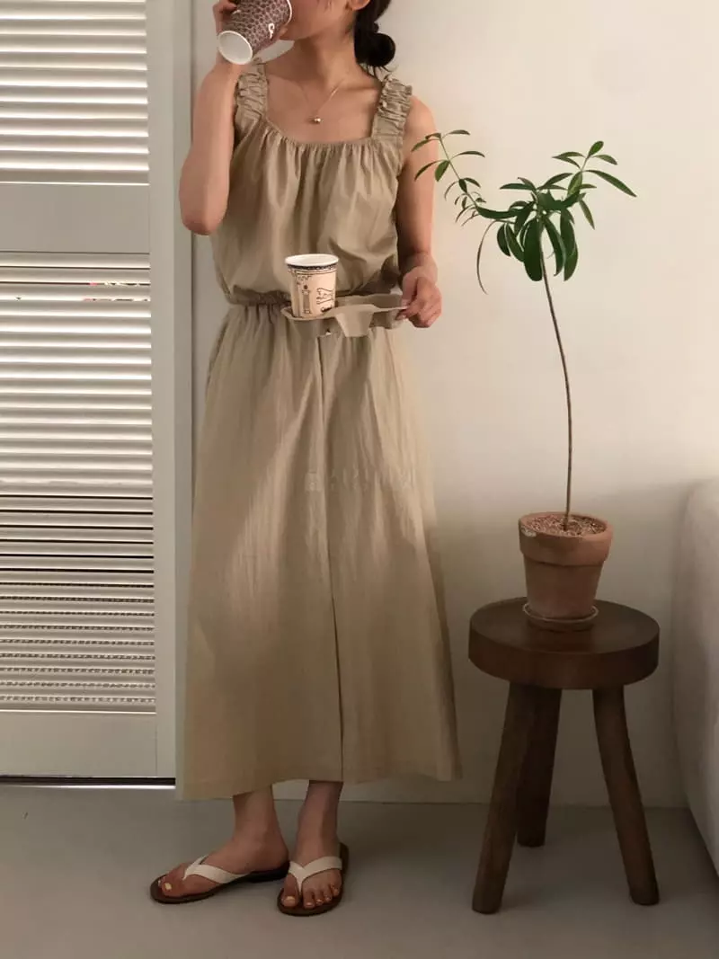 A Want - Korean Women Fashion - #momslook - Coming Sleeveless Set - 4