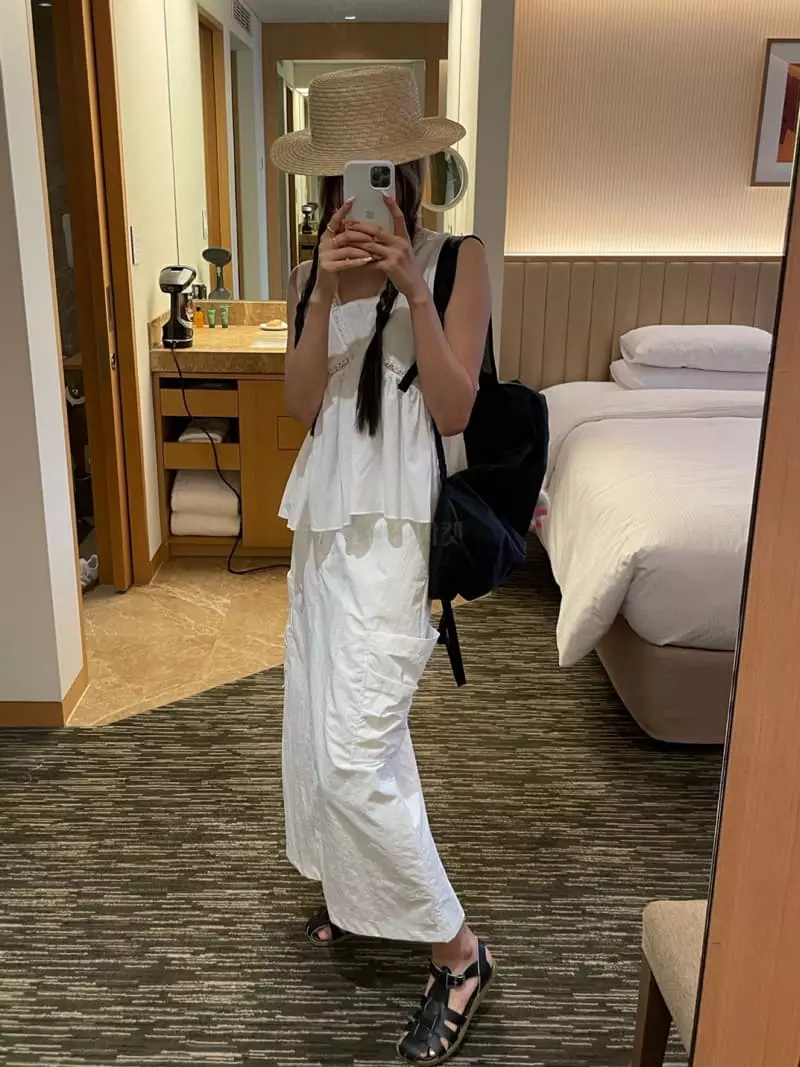 As Thought - Korean Women Fashion - #momslook - Dona SHIrring Pocket Skirt - 5