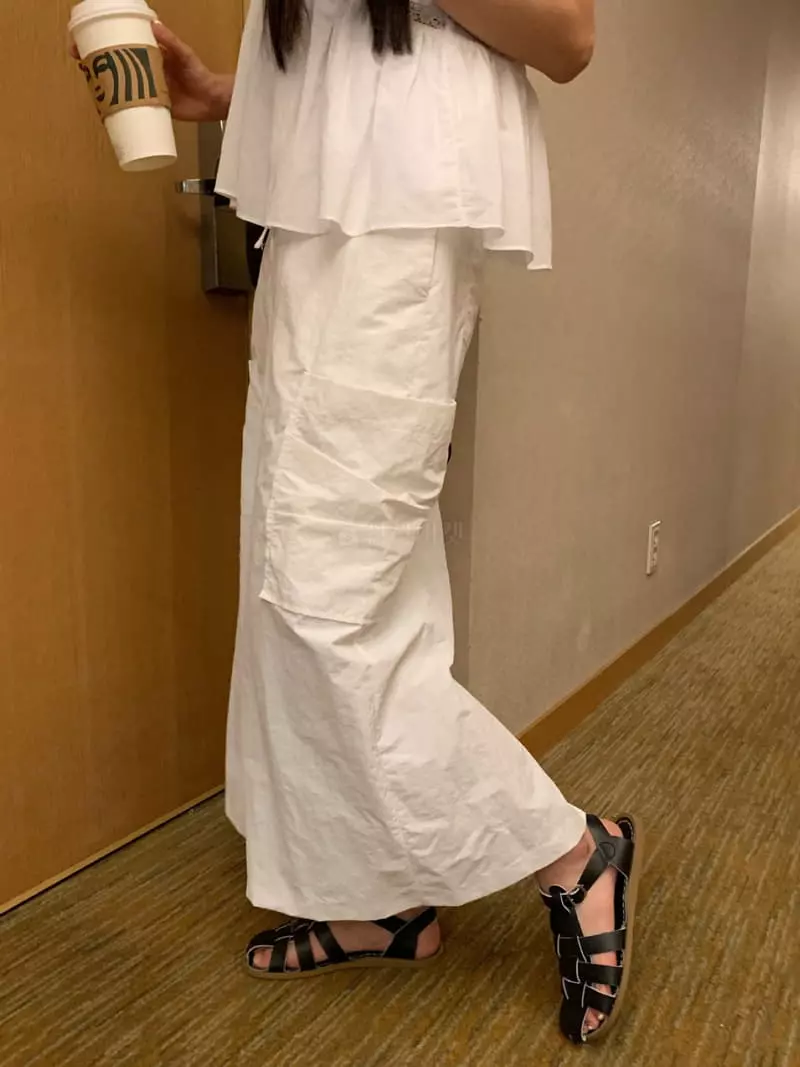 As Thought - Korean Women Fashion - #momslook - Dona SHIrring Pocket Skirt - 4