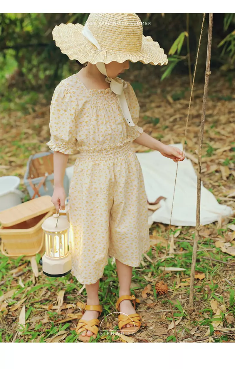 Bien A Bien - Korean Children Fashion - #magicofchildhood - Laco Smocking Cropped Pants