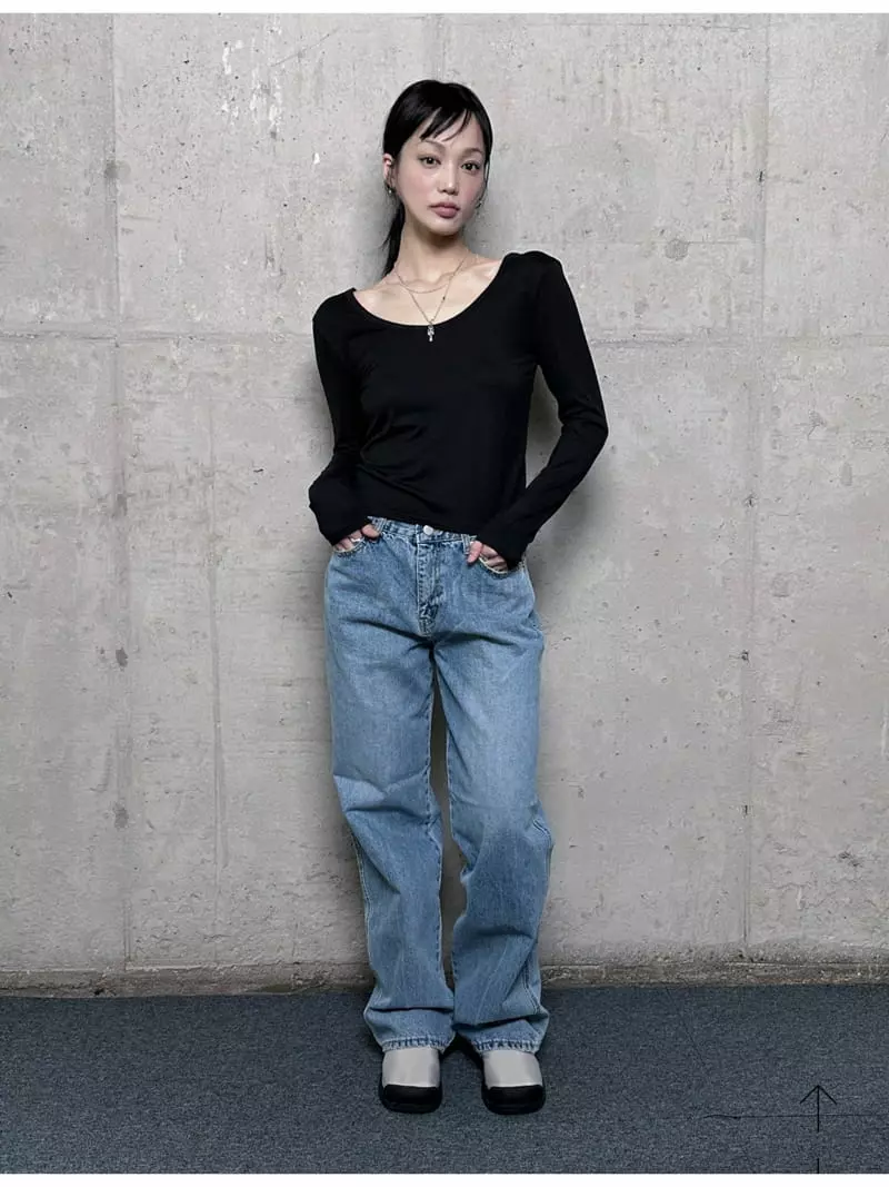 Buckle - Korean Women Fashion - #womensfashion - U Neck Tee - 9