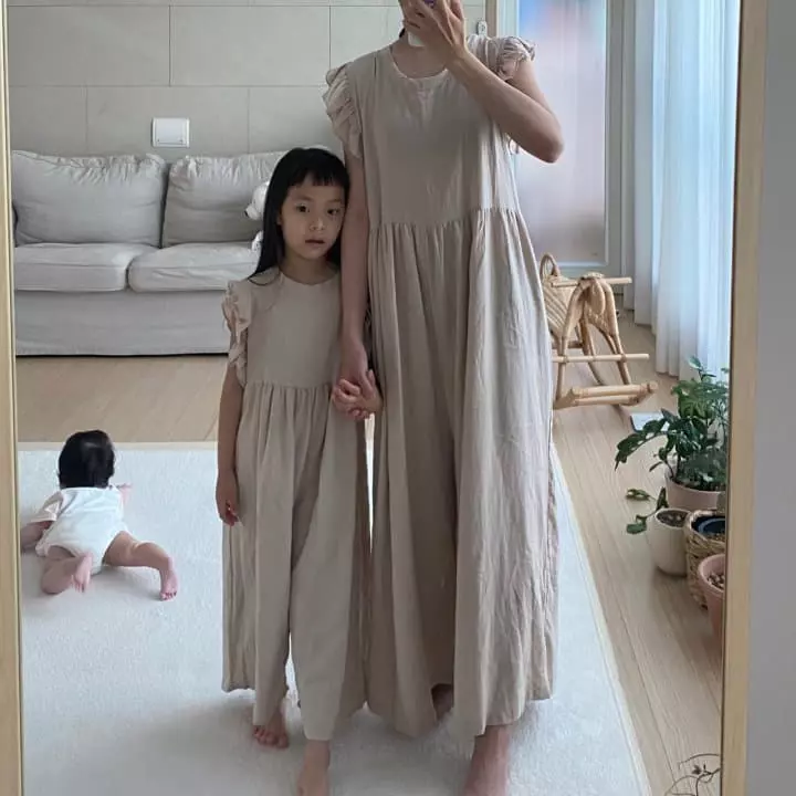 Ciel De Maman - Korean Women Fashion - #momslook - Frill Linen Jumpsuit Mom