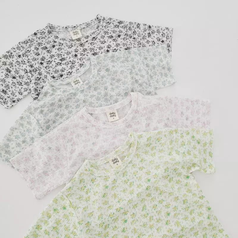 Daily Daily - Korean Children Fashion - #childofig - Flower Pleats Top Bottom Set - 8