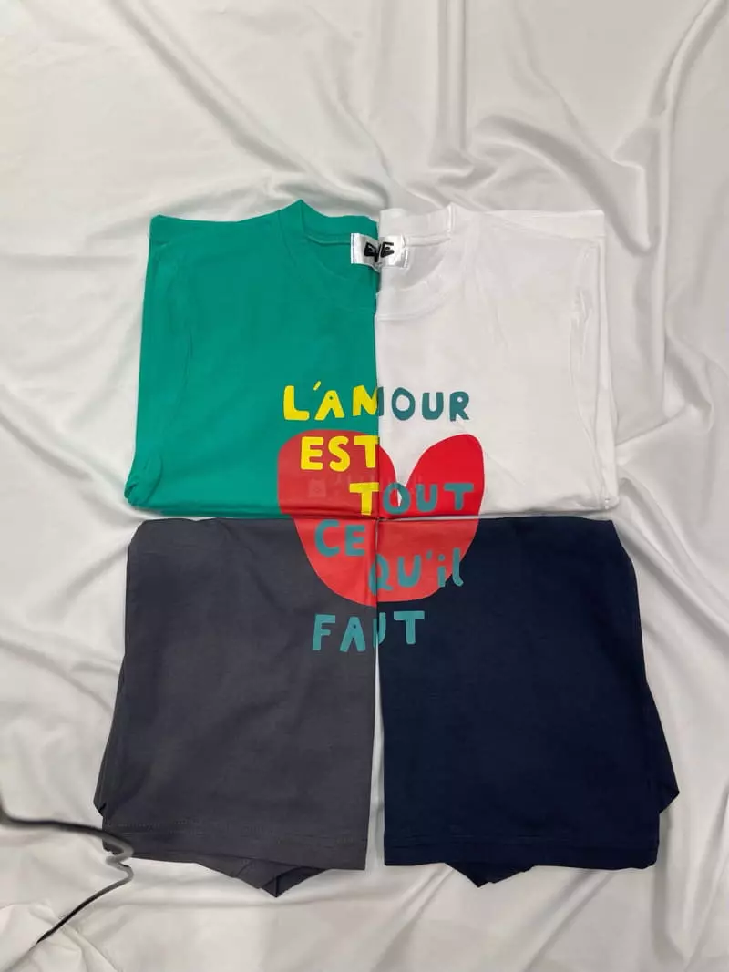 Eve - Korean Women Fashion - #momslook - Heart Ctop Tee - 6