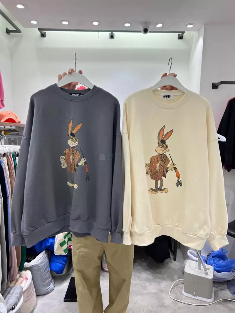 Eve - Korean Women Fashion - #romanticstyle - Sinsa Rabbit Tee - 7