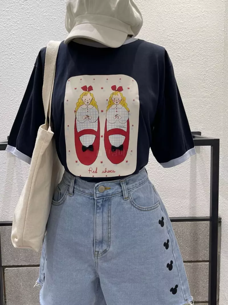 Eve - Korean Women Fashion - #womensfashion - Shoes Girl Tee