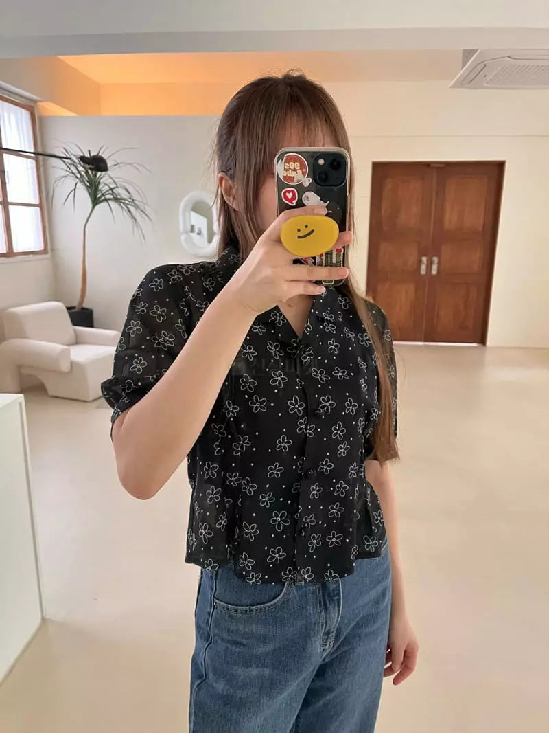 Flipar - Korean Women Fashion - #momslook - Flower Blouse - 2