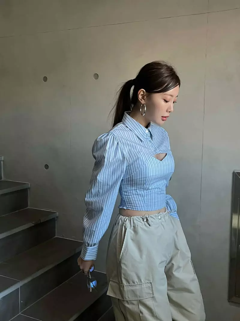 Flipar - Korean Women Fashion - #shopsmall - Charming Borelo Blouse - 4