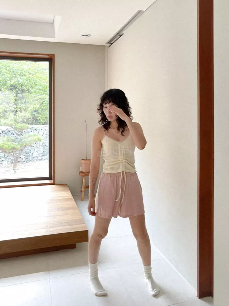 Fric - Korean Women Fashion - #momslook - Heart PUnching Sleeveless