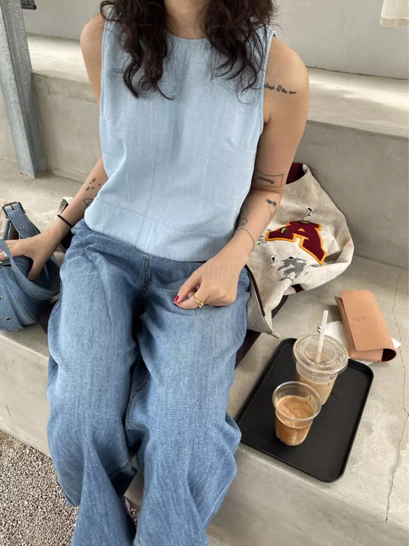 Fric - Korean Women Fashion - #momslook - Mennt Sleeveless Top - 3