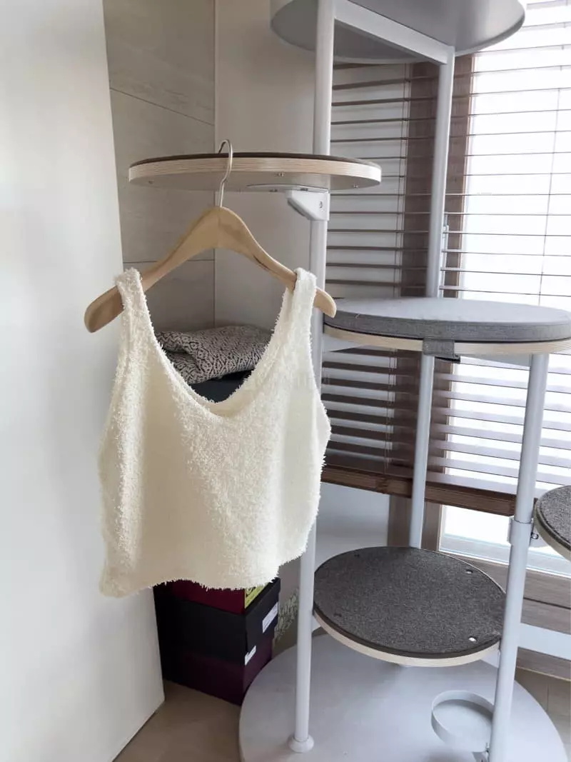 Fric - Korean Women Fashion - #restrostyle - Mello Sleeveless - 12