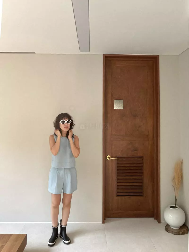 Fric - Korean Women Fashion - #vintageinspired - Menny Shorts - 6