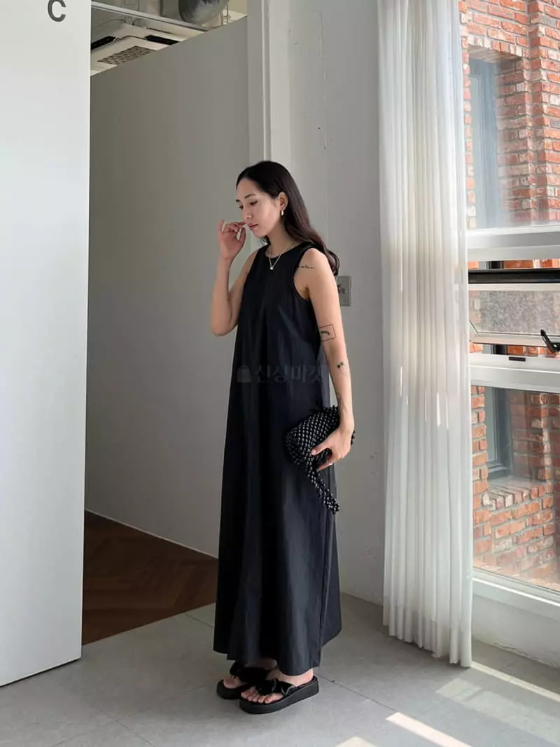 Fric - Korean Women Fashion - #vintagekidsstyle - Noa One-piece - 2