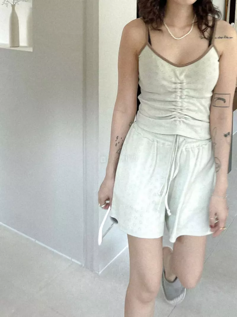 Fric - Korean Women Fashion - #womensfashion - Heart PUnching Sleeveless - 10