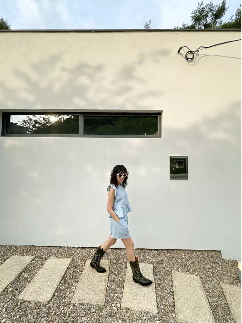 Fric - Korean Women Fashion - #womensfashion - Menny Frill Blouse - 2