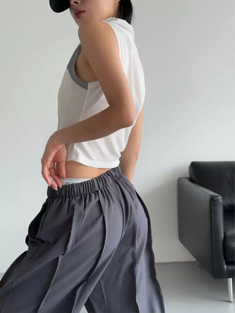 Gavara Market - Korean Women Fashion - #womensfashion - Claran Zip-up Sleeveless - 4